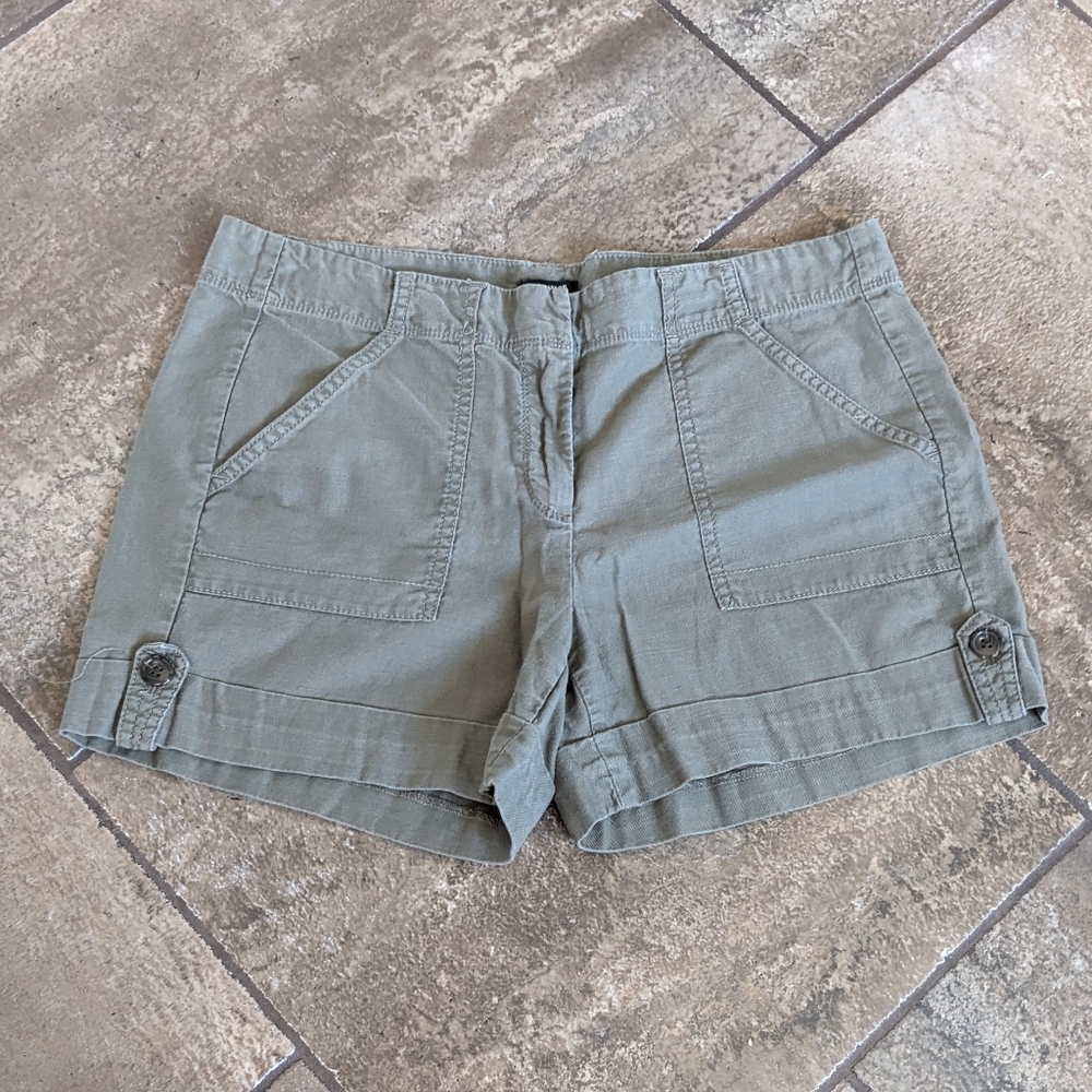 Ann Taylor Signature Shorts Safari Cargo Style 100% Cotton Size 8 Green